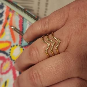 Stella and dot ring fits sz 7 to 9